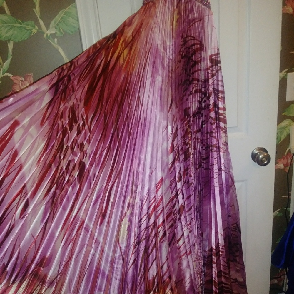 Prom Dress - Picture 5 of 8